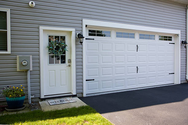 24/7 Emergency Garage Door Roller Replacement experts in North York, PA